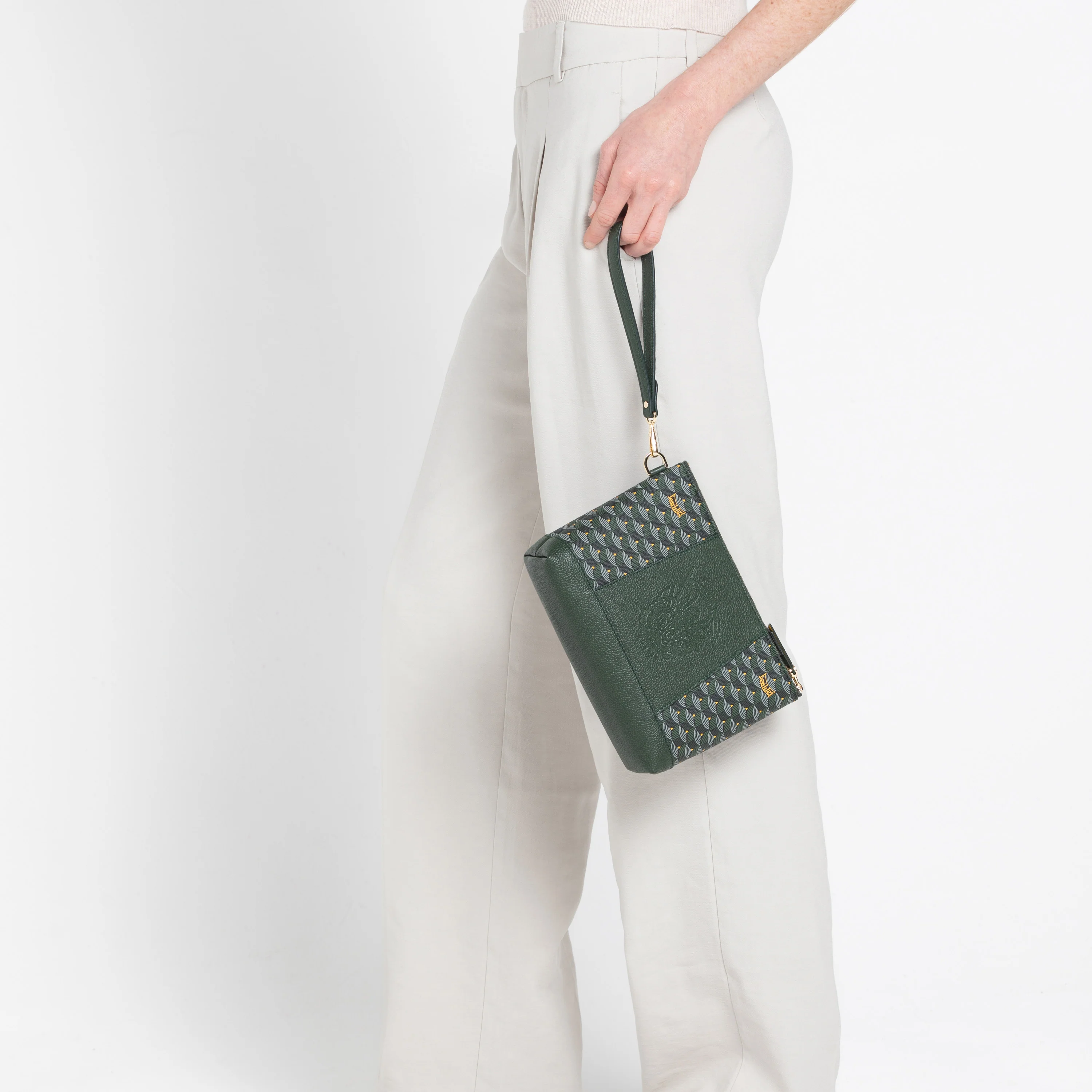 Carry On 21 Pouch - Image 5