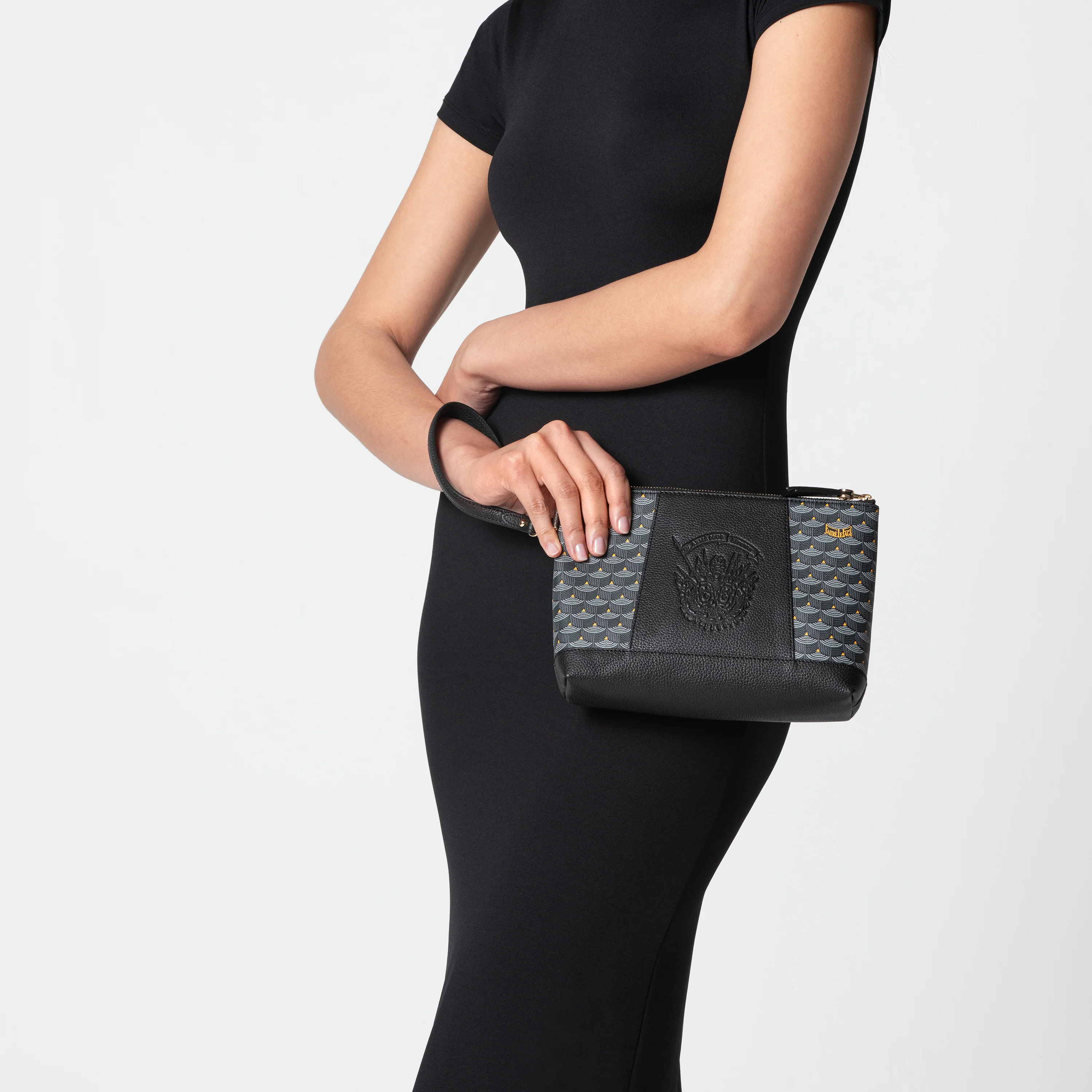 Carry On 21 Pouch - Image 8